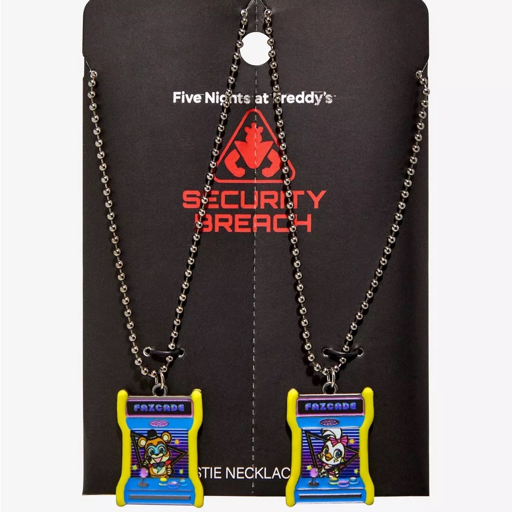 Five Nights At Freddy's: Security Breach Chibi Glamrock Best Friend Necklace Set